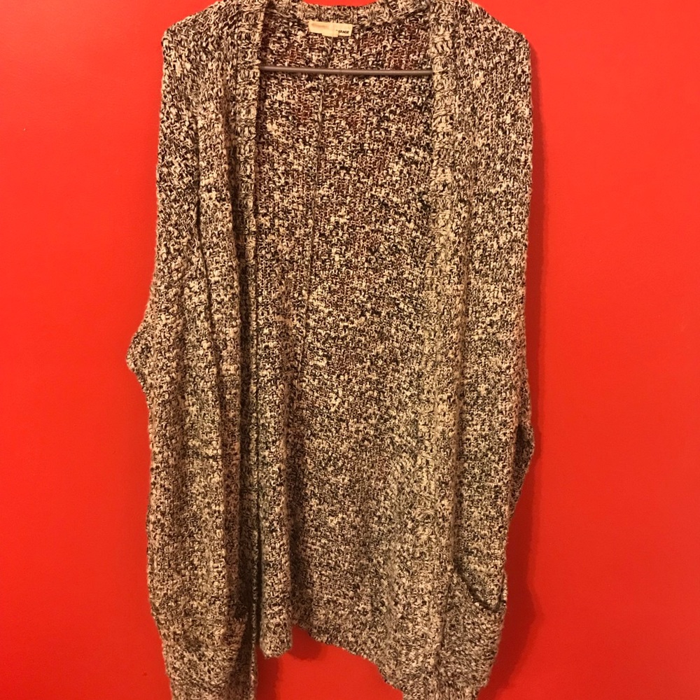 Garage cardigan